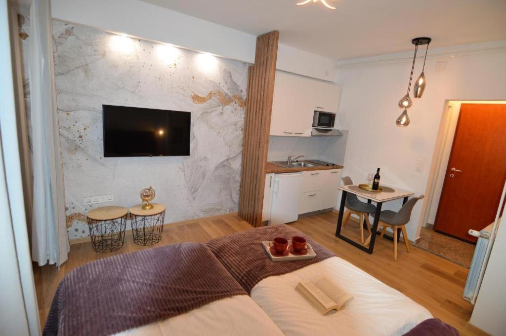 Amari Apartment Стариград-Пакленица Екстериор снимка